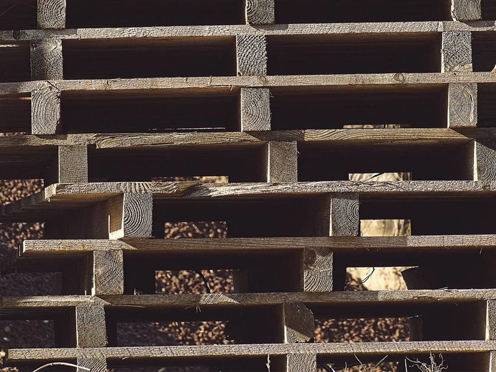 Palettes recyclées pour l’industrie chimique à Brignoles sécurité et conformité au meilleur prix